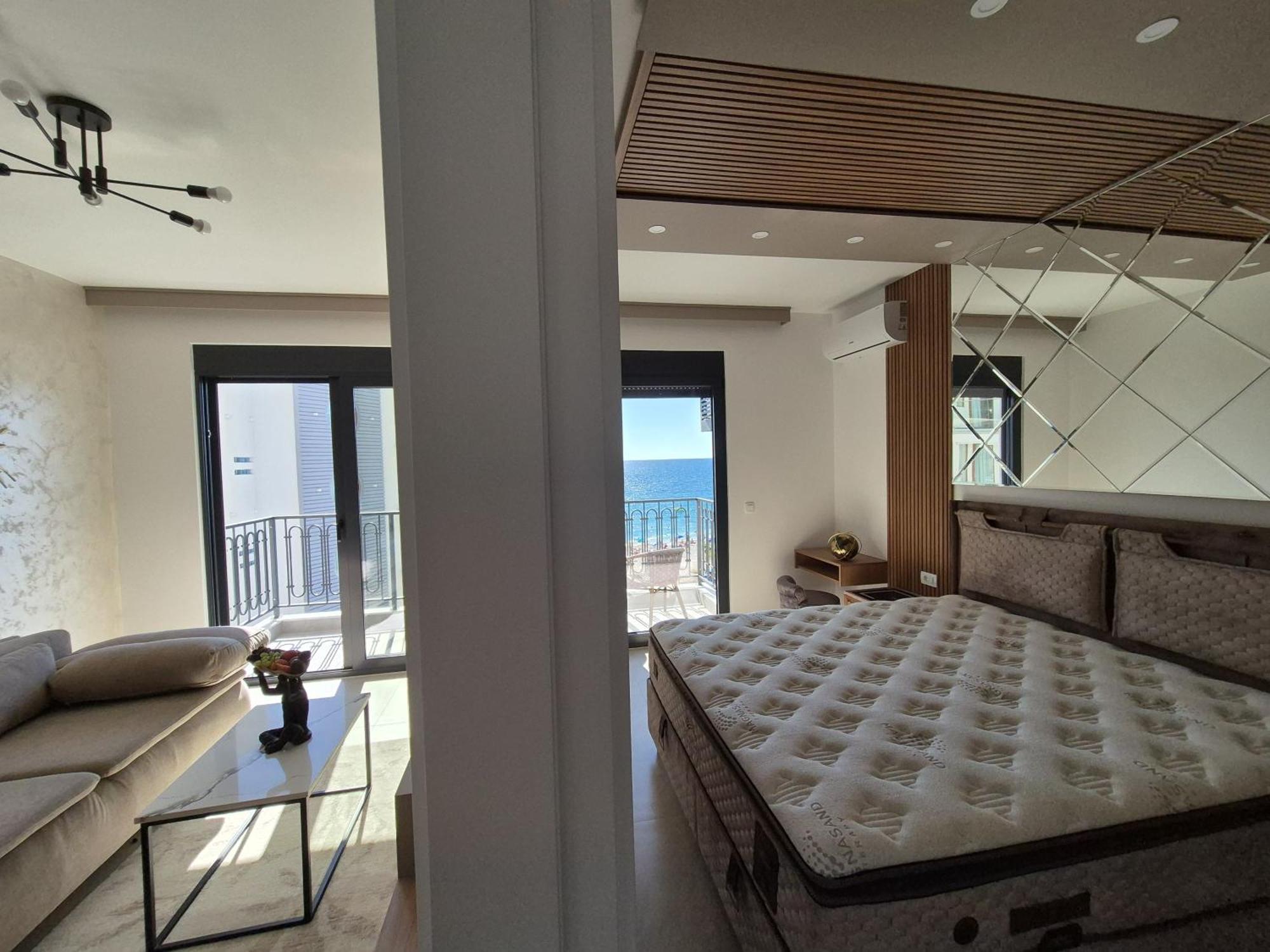 Vienna Luxury Apartments Dobra Voda Luaran gambar