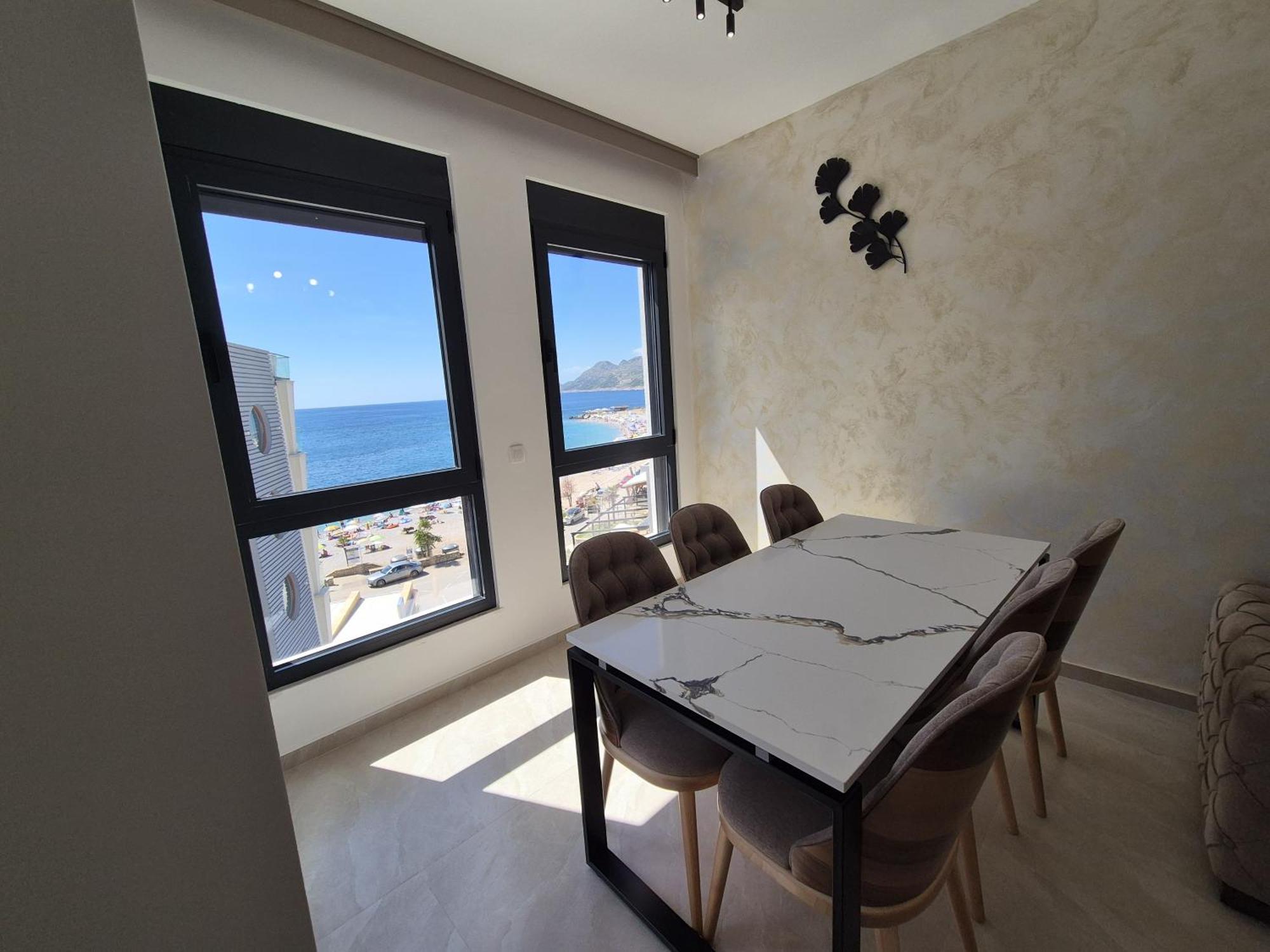 Vienna Luxury Apartments Dobra Voda Luaran gambar
