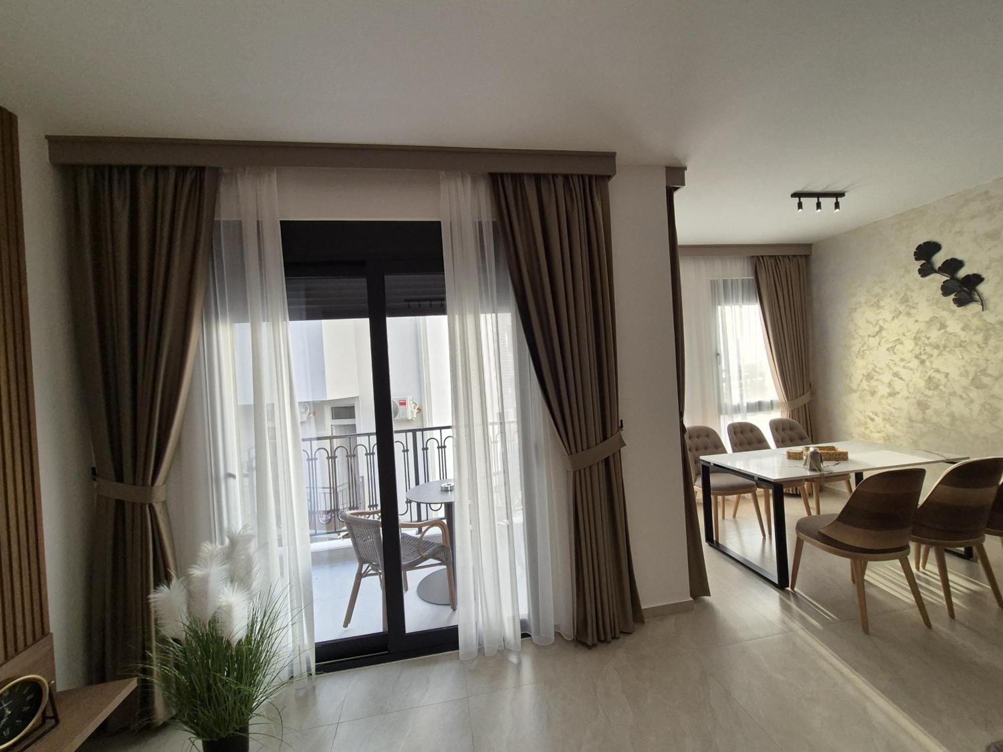 Vienna Luxury Apartments Dobra Voda Luaran gambar