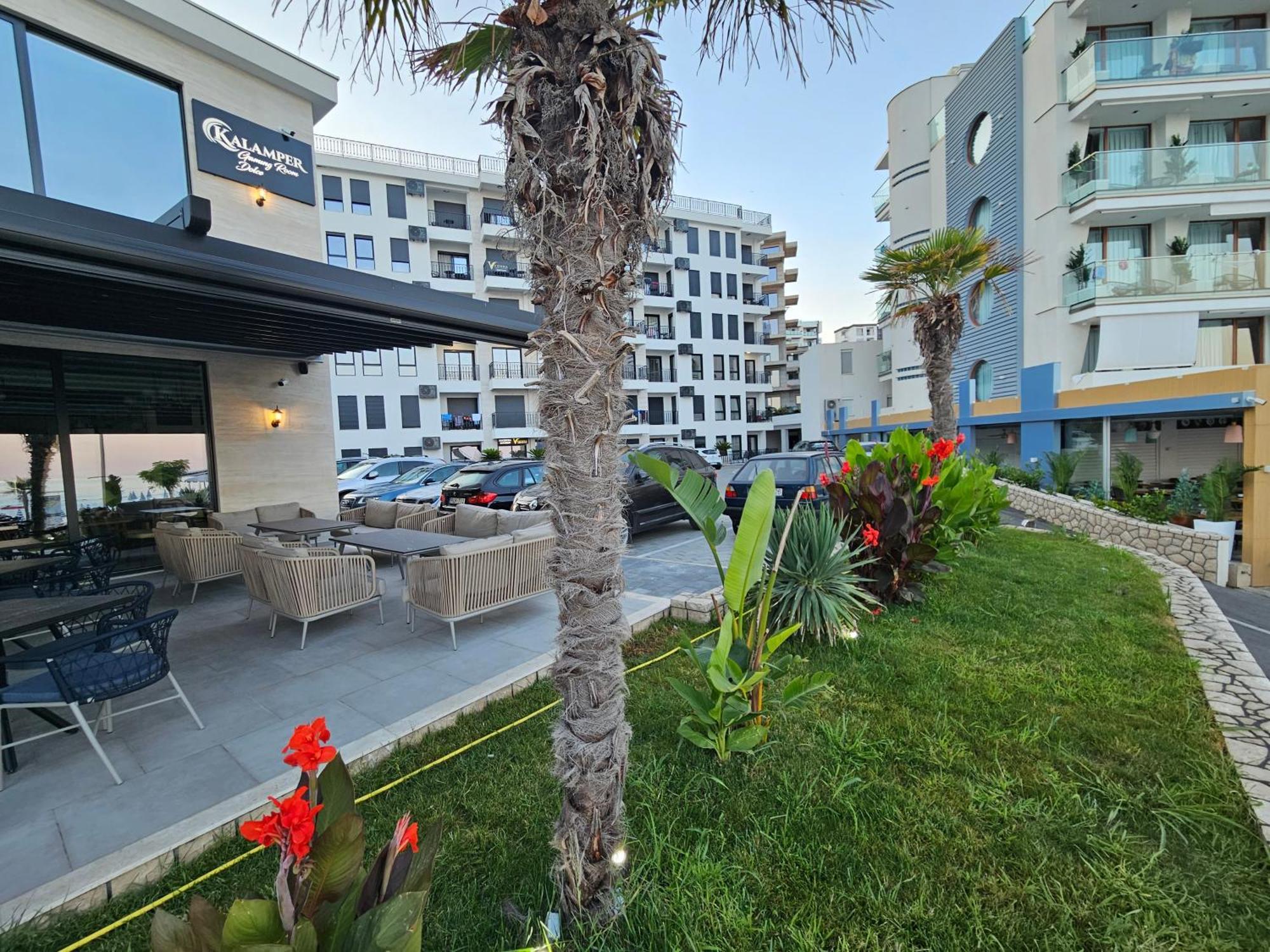 Vienna Luxury Apartments Dobra Voda Luaran gambar