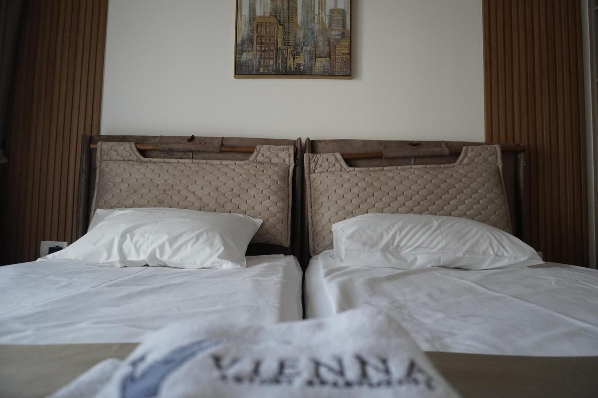 Vienna Luxury Apartments Dobra Voda Luaran gambar