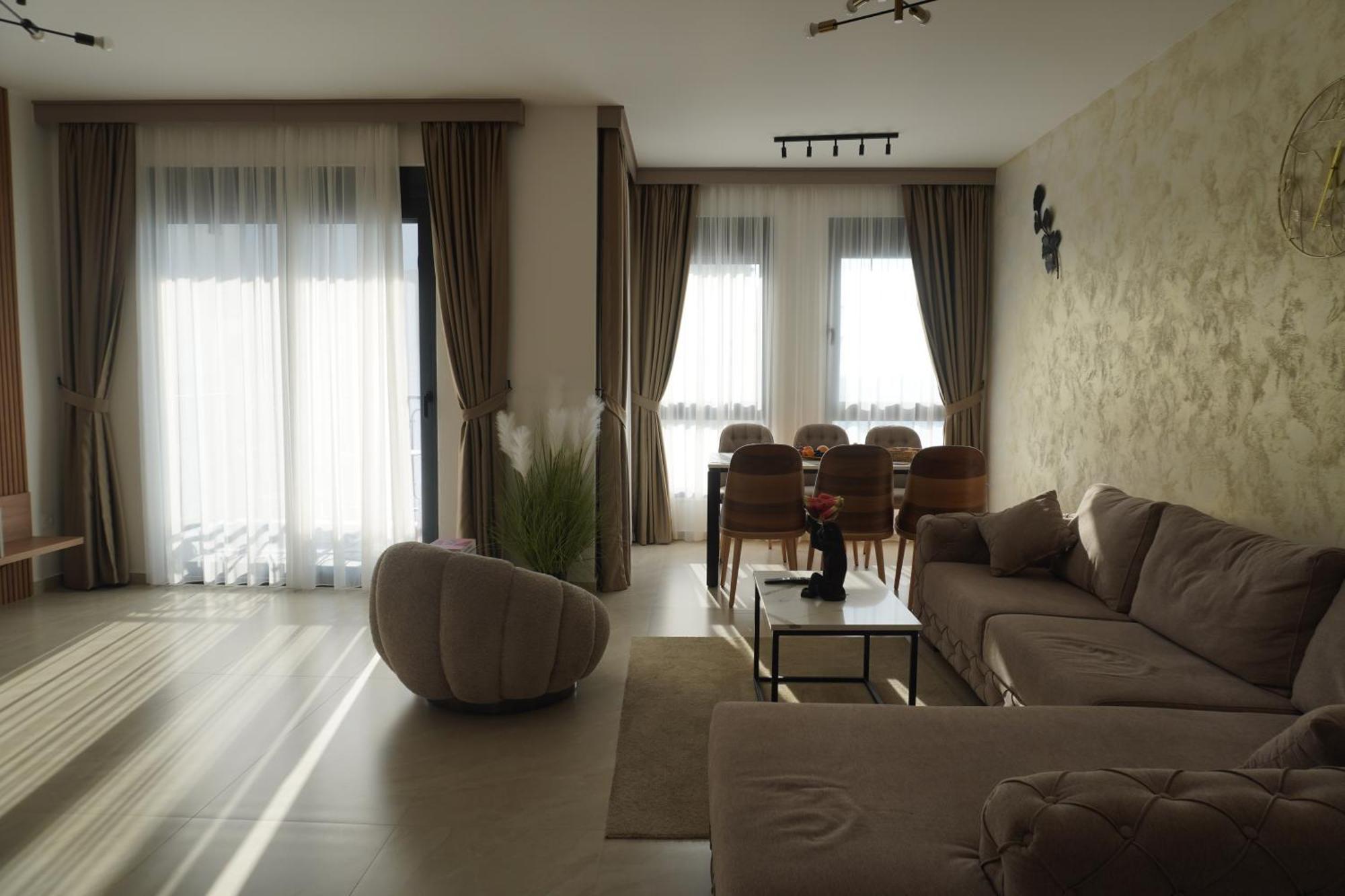 Vienna Luxury Apartments Dobra Voda Luaran gambar