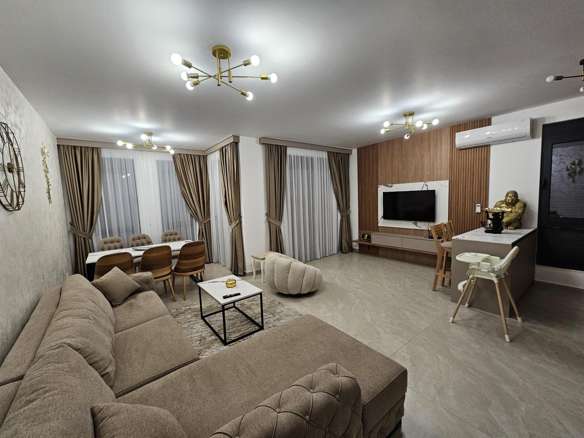 Vienna Luxury Apartments Dobra Voda Luaran gambar